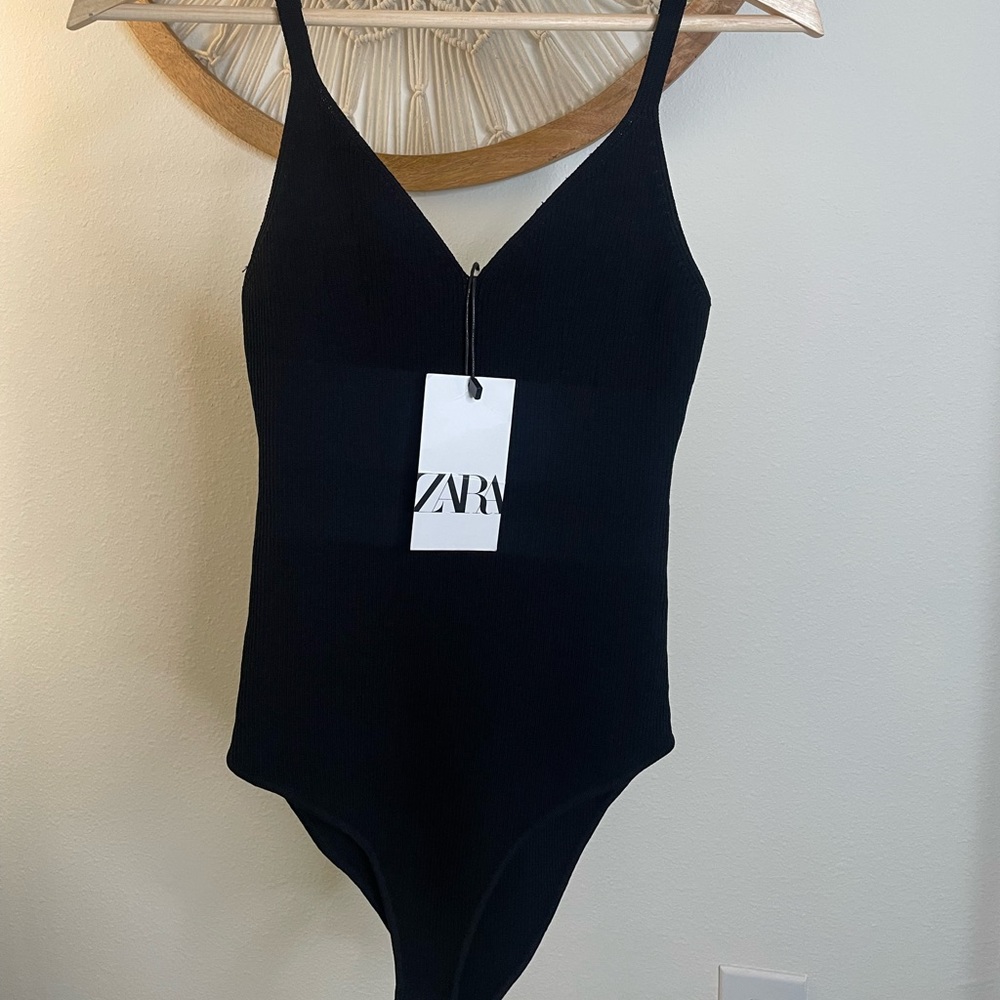 Zara Black Ribbed V-Neck Bodysuit
